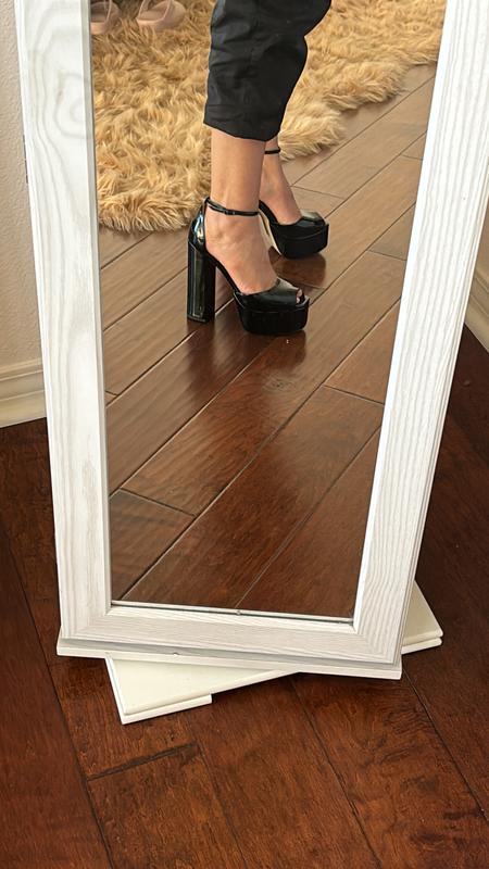 Tienen plataforma y son muy cómodos.