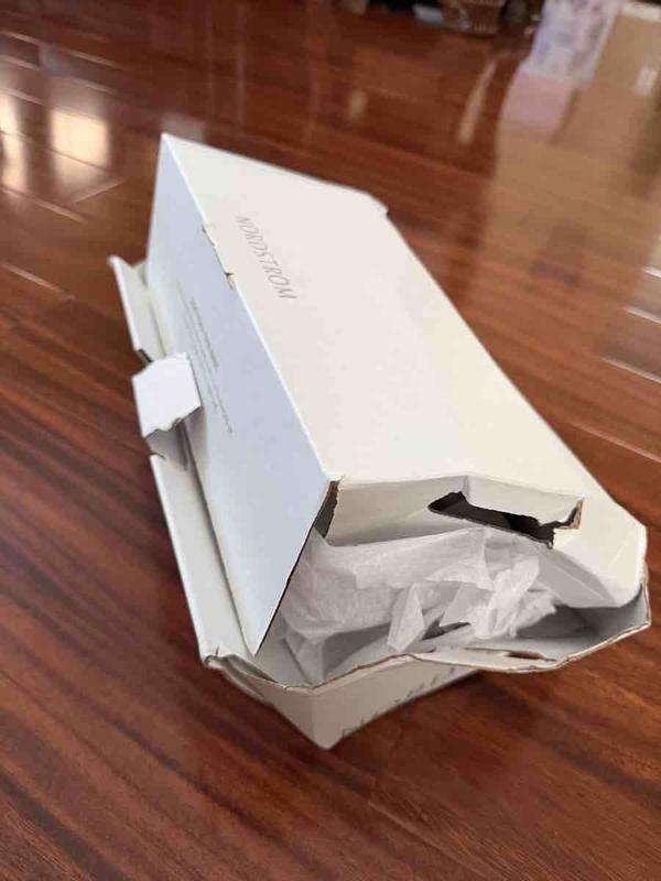 Customer photo for "The packing was destroyed"