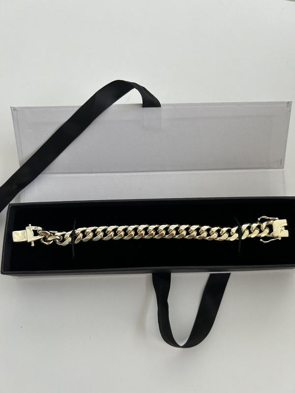 Review Thumbnail Image 3 228805268