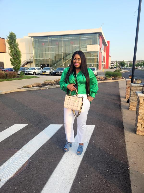 Review Thumbnail Image 0 225547928