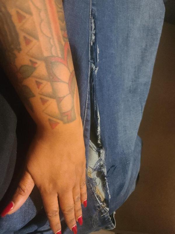 Customer photo for "Disappointed Longtime Fan of Good American Jeans"