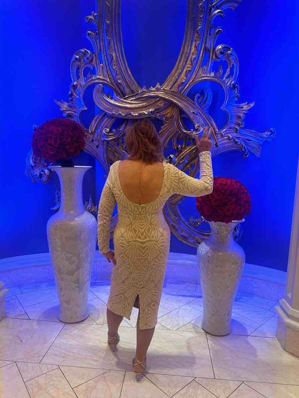 Customer photo for "A real head turner.."