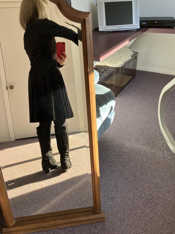 Review Thumbnail Image 0 229759046