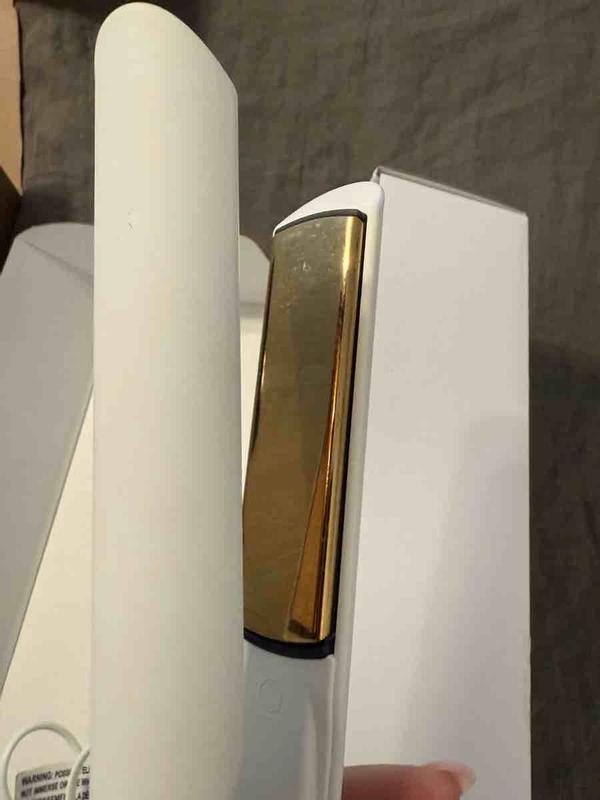 Customer photo for "received a USED straightener"