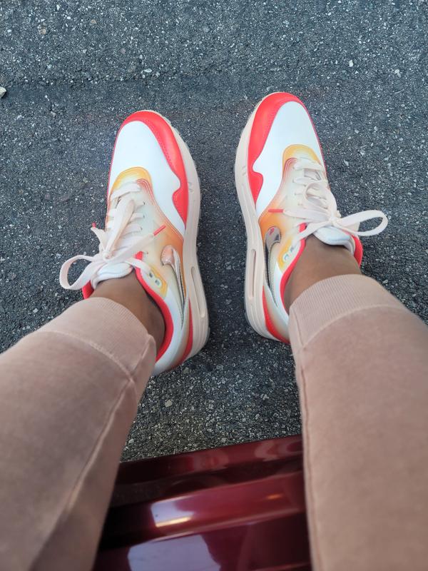 Review Thumbnail Image 0 229684522