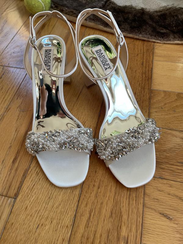 Stunning wedding shoe
