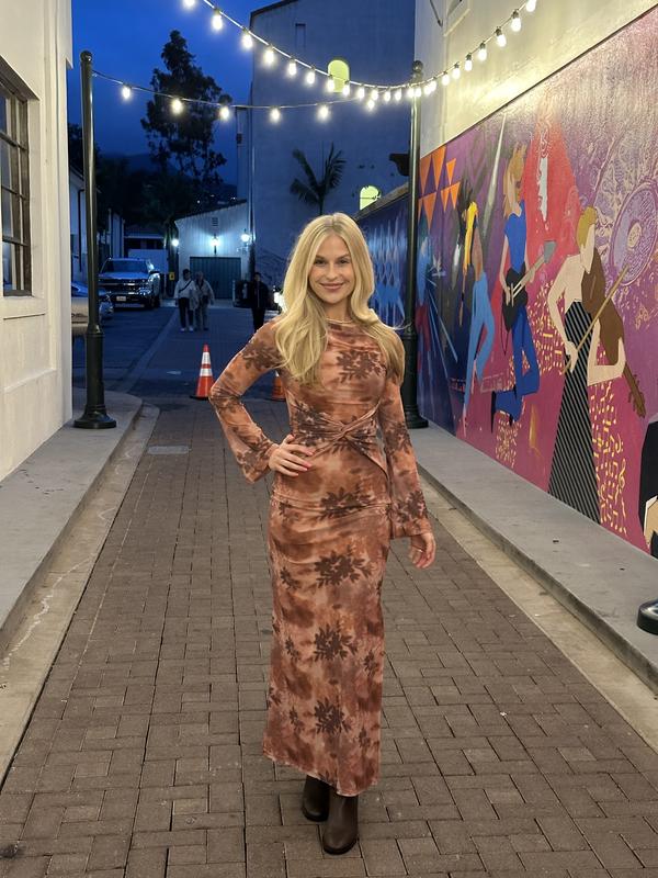 Review Thumbnail Image 0 248147820