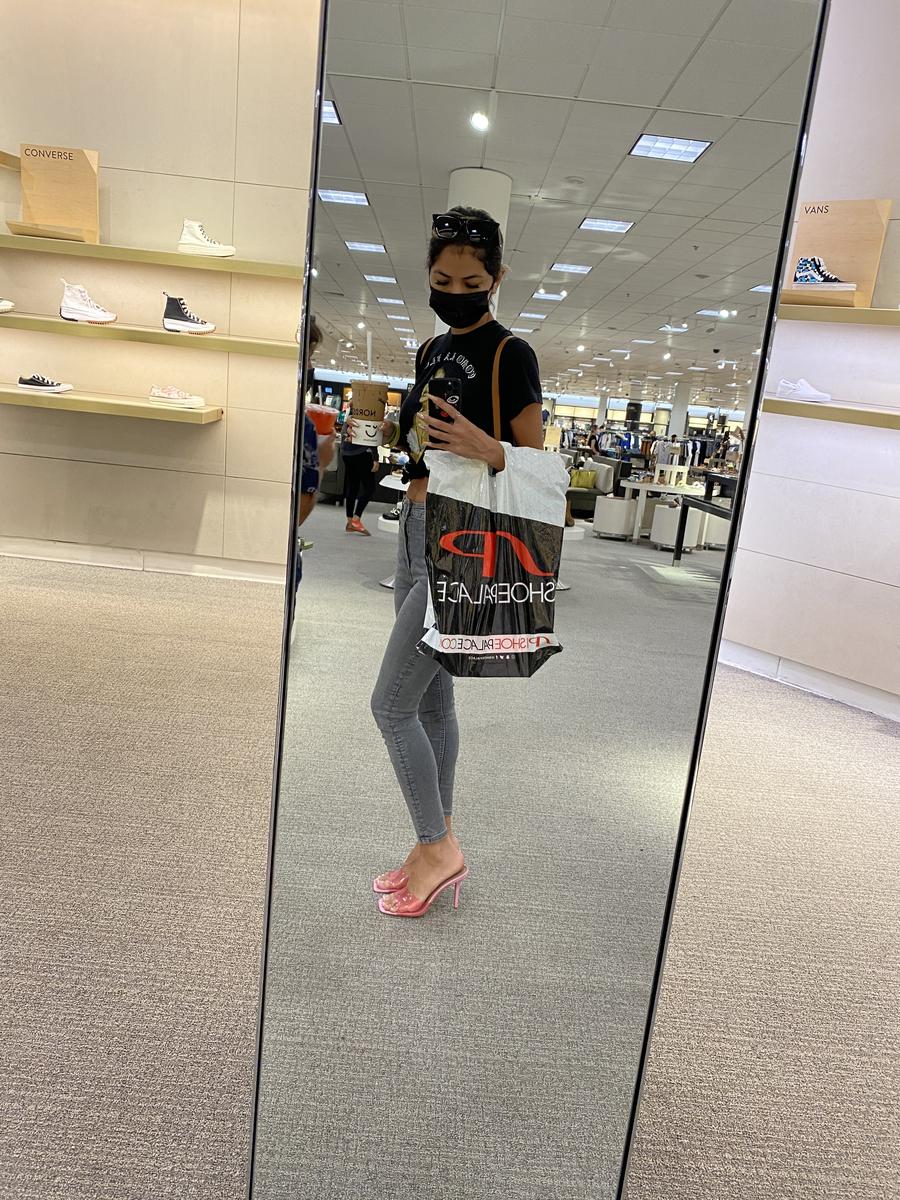 Review Thumbnail Image 0 209609246