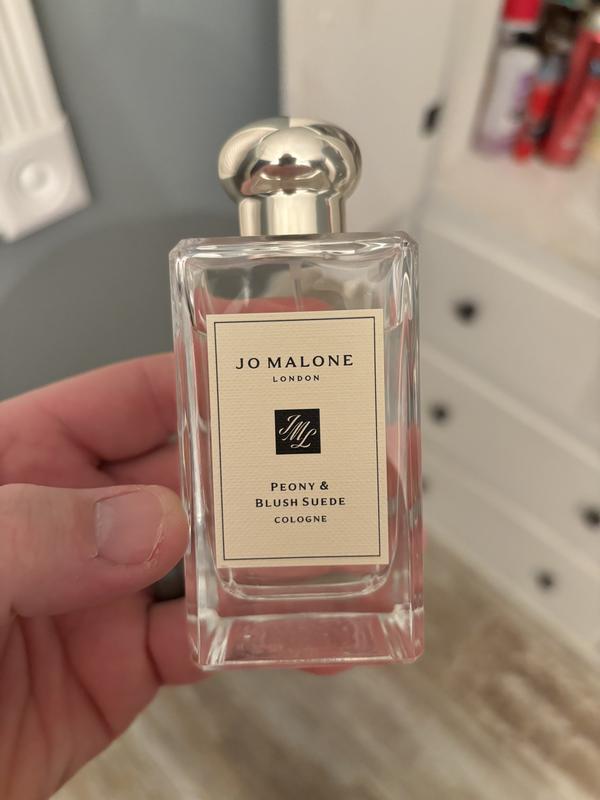 Customer photo for "Sent me the wrong perfume"