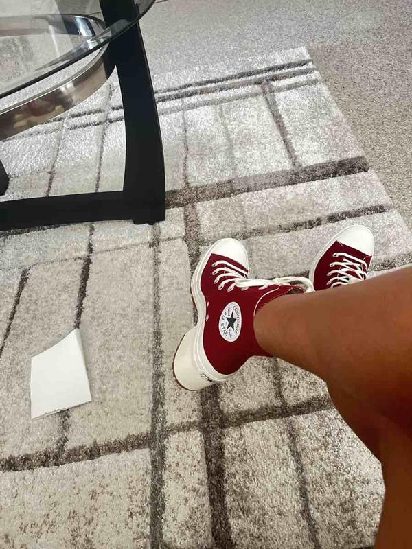 Converse Chunk Heel Red