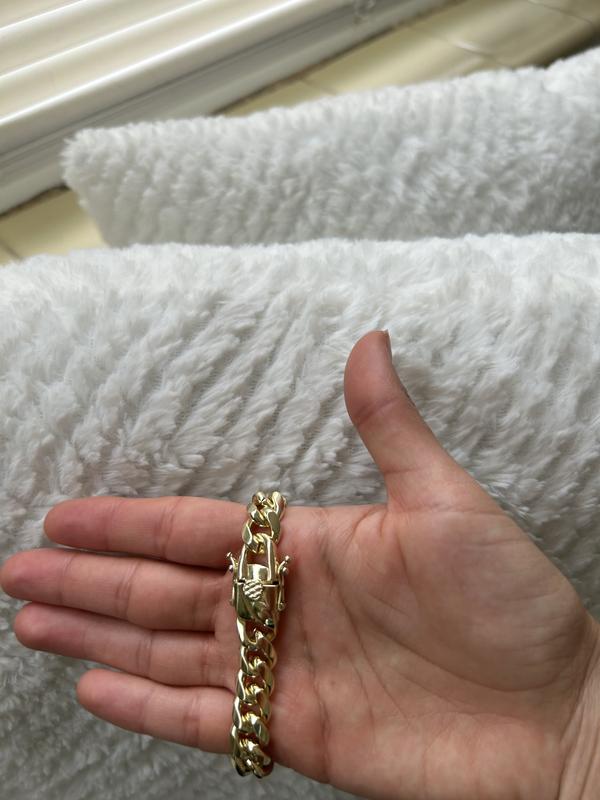 Review Thumbnail Image 1 228805268