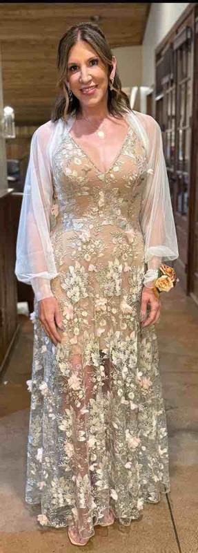 Customer photo for "gorgeous dress"