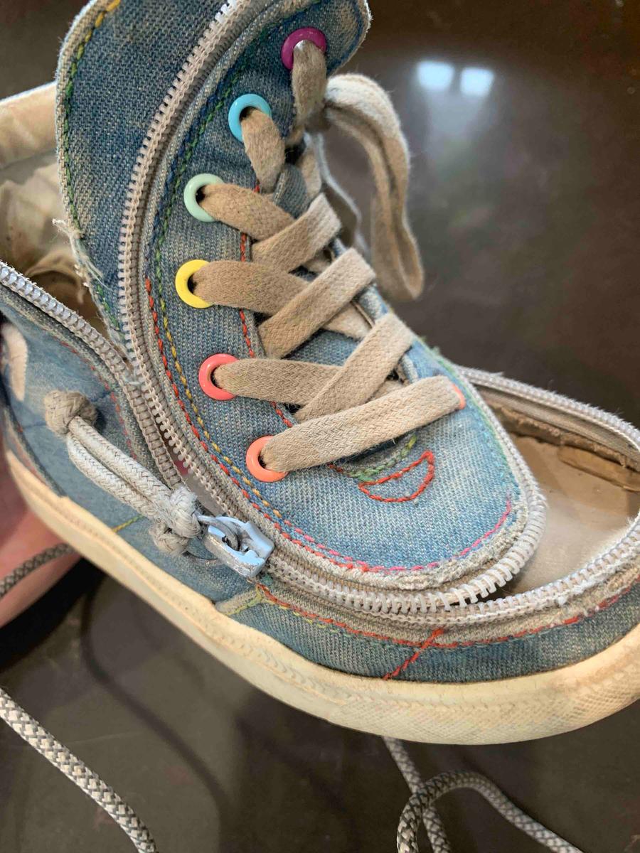 Customer photo for "zipper broke"