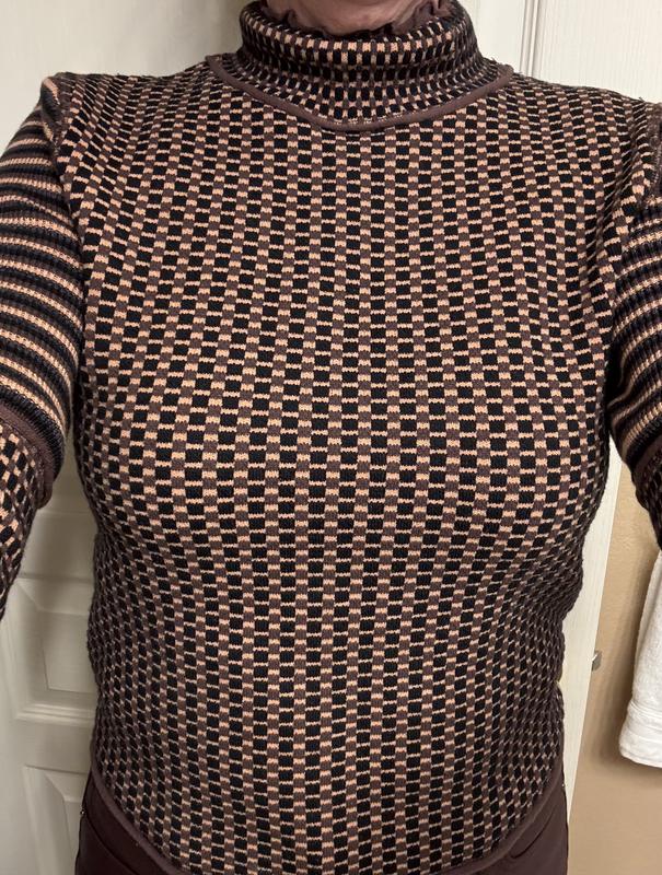 Review Thumbnail Image 0 239370576