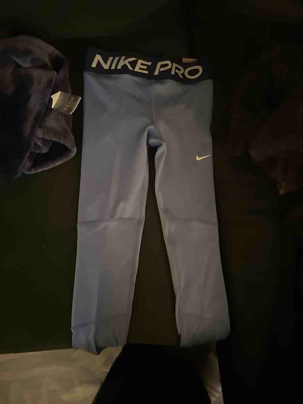 Review Thumbnail Image 0 229868311