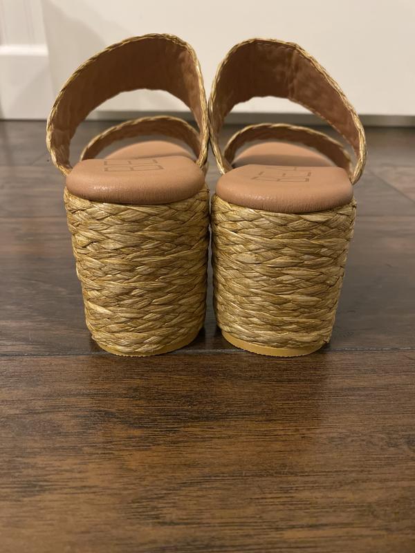 Customer photo for "Poor Manufacturing"