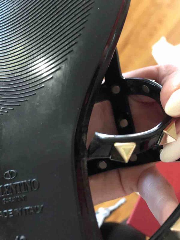 Customer photo for "cute style terrible quality"