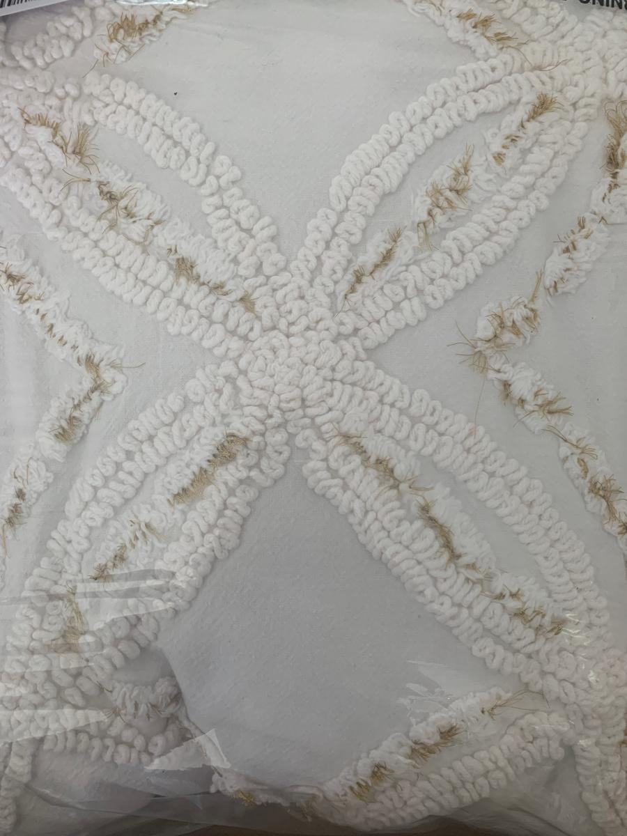 Review Thumbnail Image 0 196206396