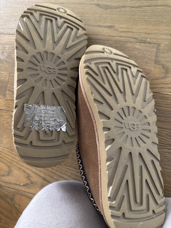Customer photo for "Sold me used shoes that are damaged"