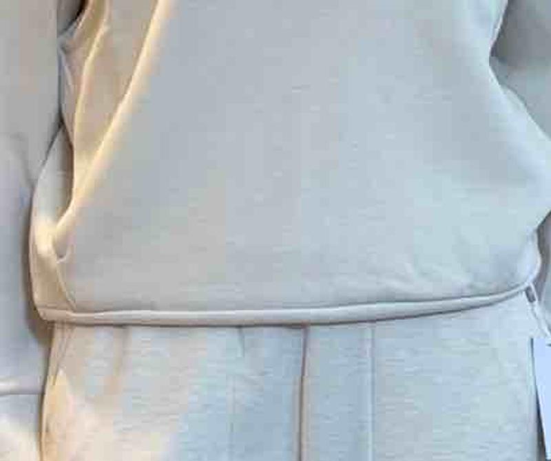 Does not match coordinating sweatshirt.