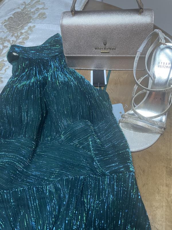Customer photo for "Fabulous color and Style."