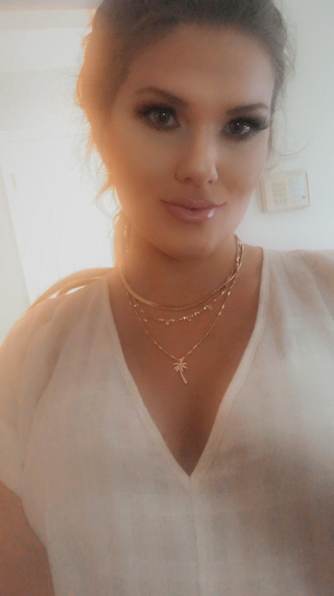 Review Thumbnail Image 1 198763038