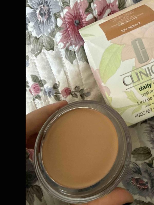 Customer photo for "Lightweight, Smooth Perfect for Everyday Wear"