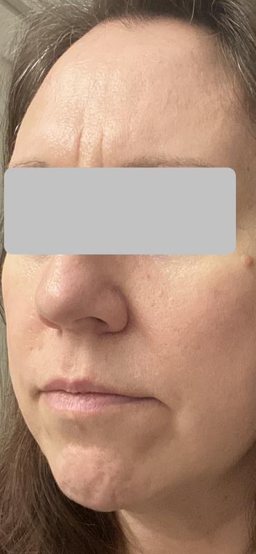 Customer photo for "Made me look dewy instead of oily"