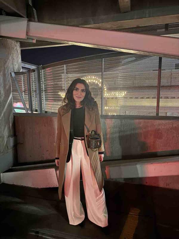 Review Thumbnail Image 0 249076304