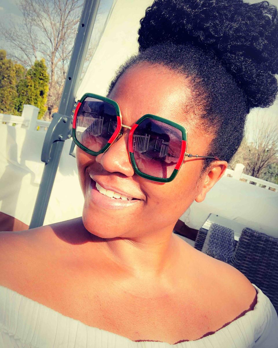 Review Thumbnail Image 0 194986763