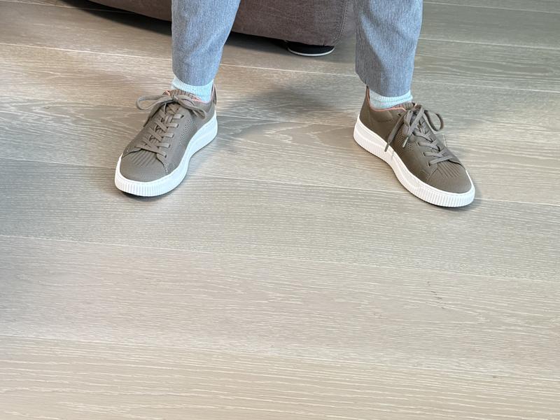 Review Thumbnail Image 1 237580213