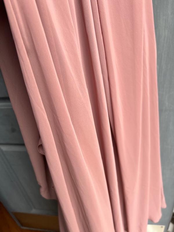 Review Thumbnail Image 1 217572938