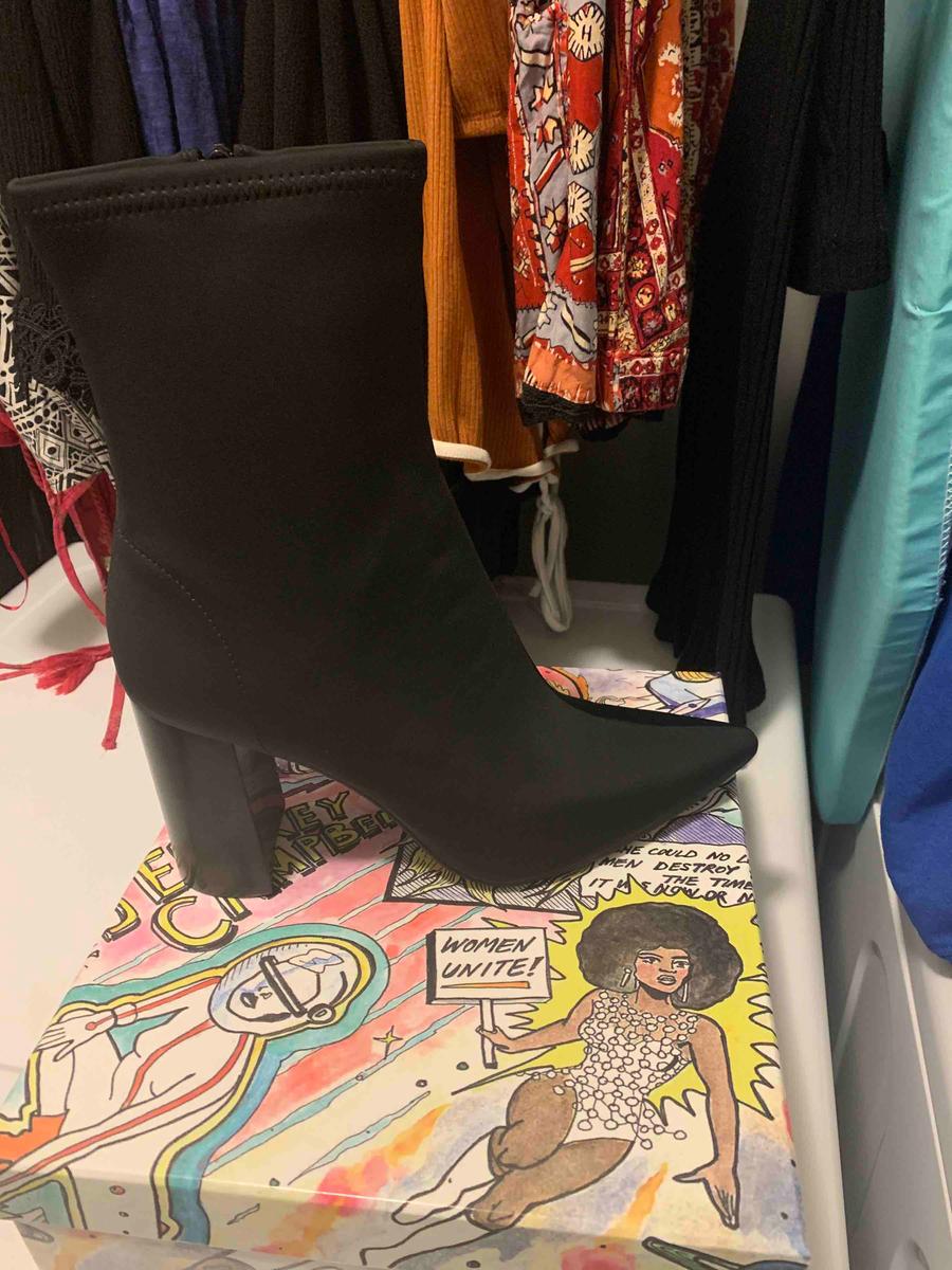 Review Thumbnail Image 0 196148965