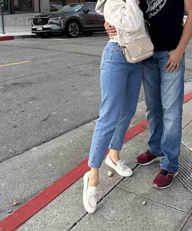 Review Thumbnail Image 3 245030174