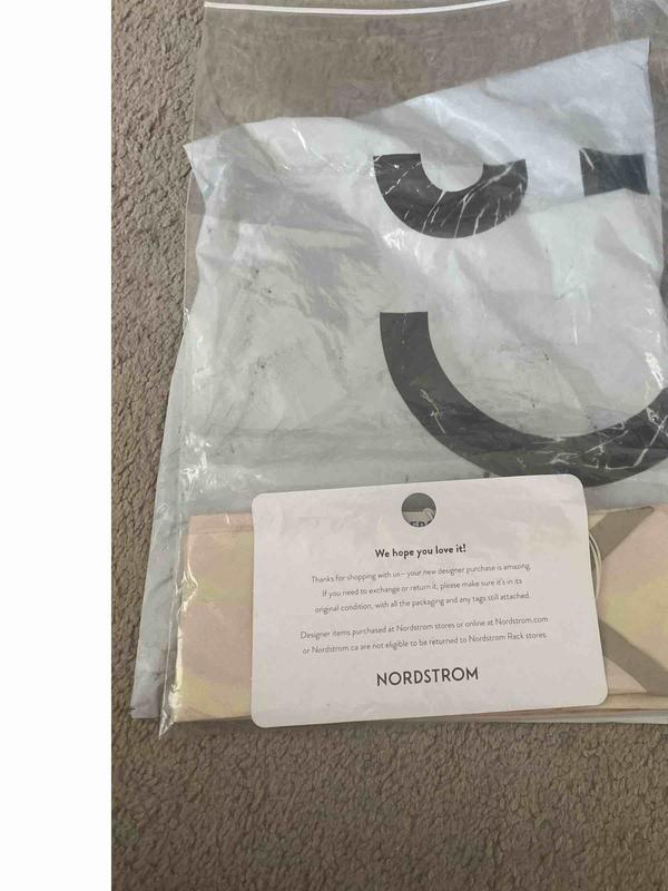 Review Thumbnail Image 1 233810252