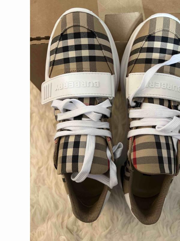 Review Thumbnail Image 0 227671036