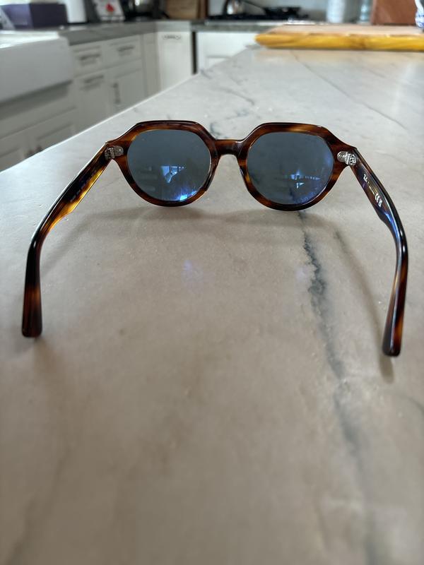 Review Thumbnail Image 2 229634868