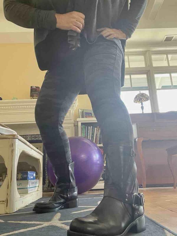 Review Thumbnail Image 0 229843719