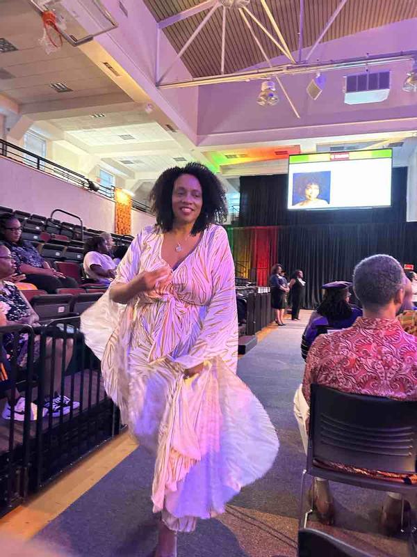 Review Thumbnail Image 0 225650815