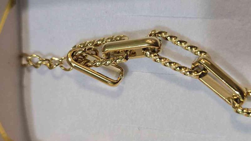 Review Thumbnail Image 0 246236915