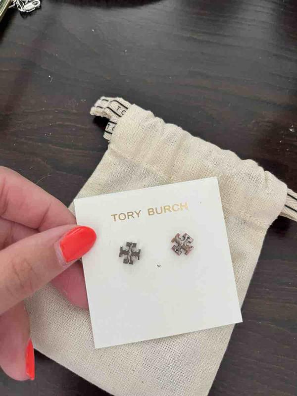 Kira Stud Earrings