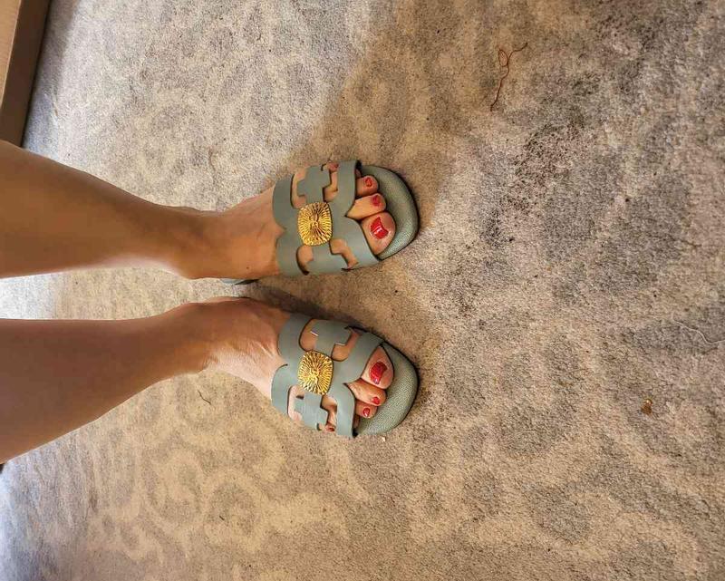 Review Thumbnail Image 0 225545606