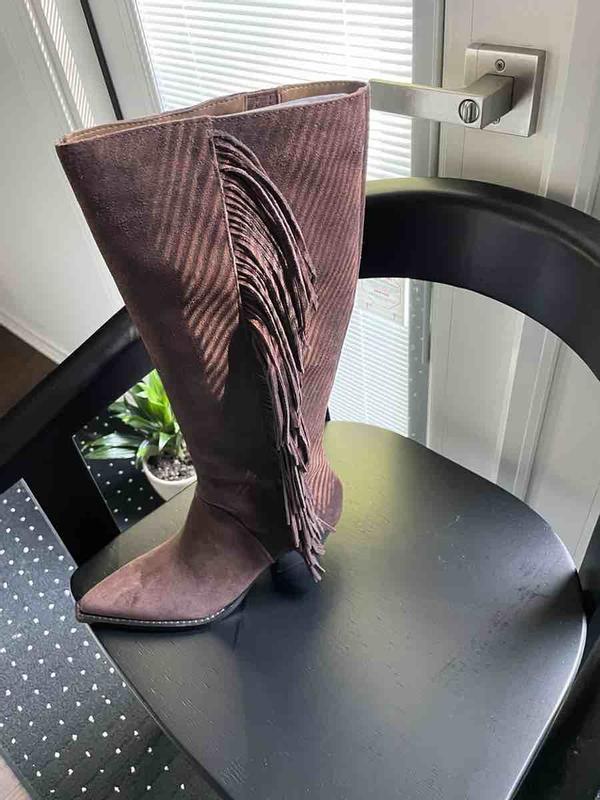 Review Thumbnail Image 0 244910852