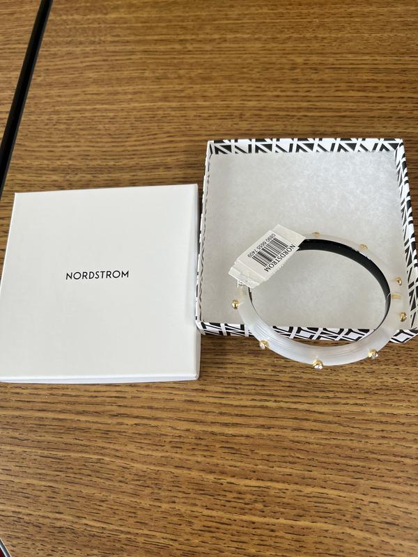 Review Thumbnail Image 1 233323340