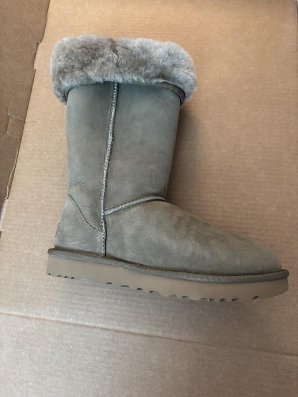 Customer photo for "Color way off in picture"