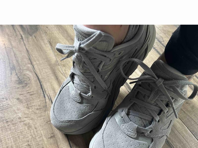 Customer photo for "received the mens  size instead of women"