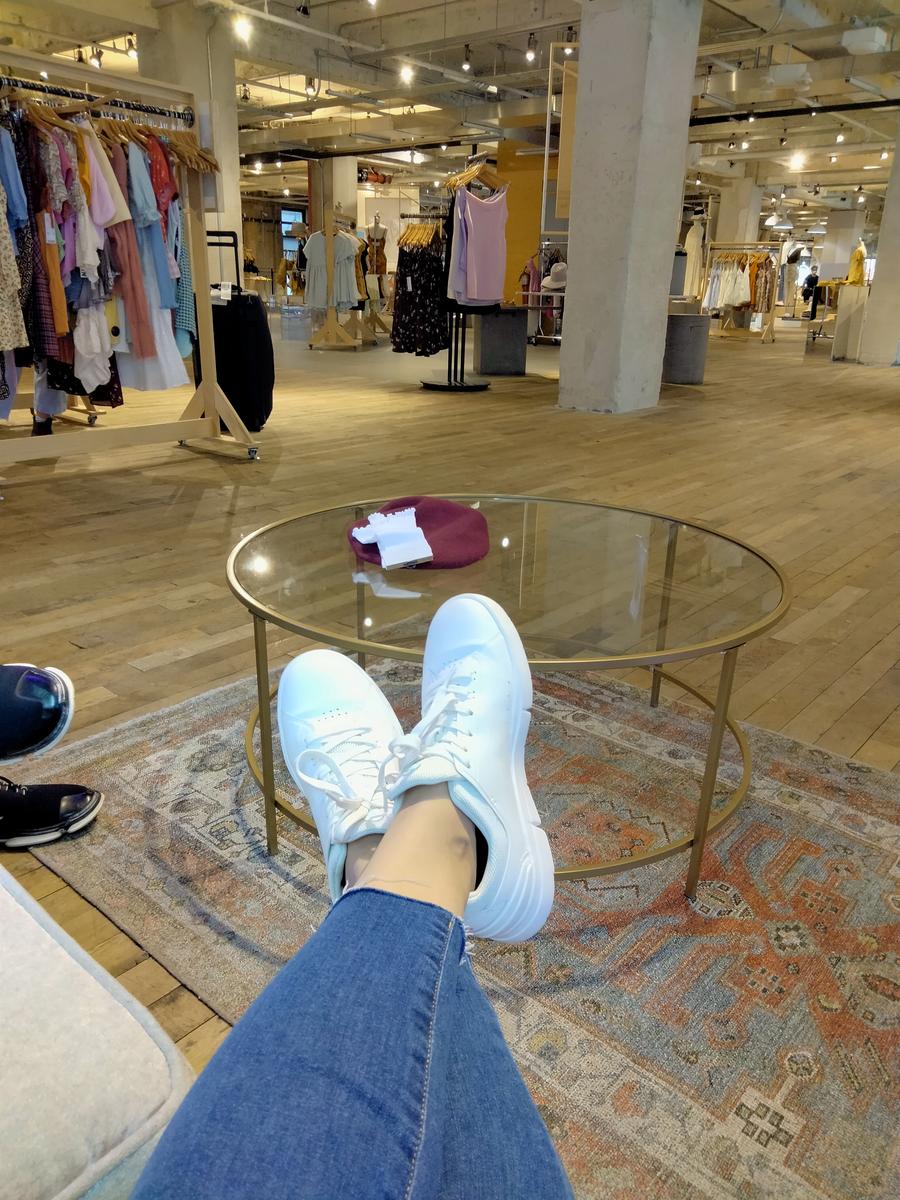 Review Thumbnail Image 0 209748602