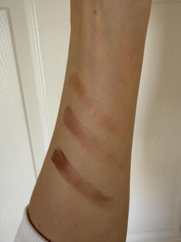 Customer photo for "Terrible eyeshadows"