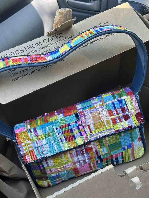 Review Thumbnail Image 0 228619086