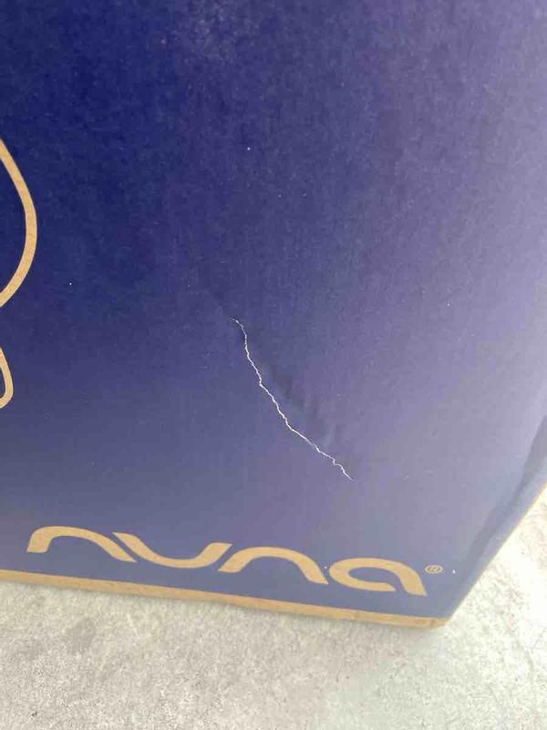 Customer photo for "2nd Numa packaging box damaged"